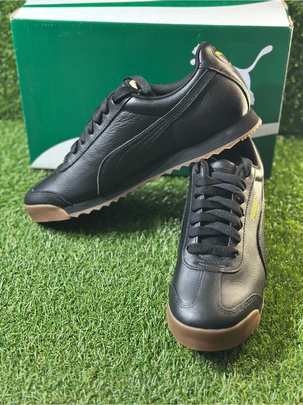 PUMA ROMA CLASSIC GUM LEATHER, SIZES 10.5 AND 11.5 MENS, BLACK/ TEAM GOLD , NEW